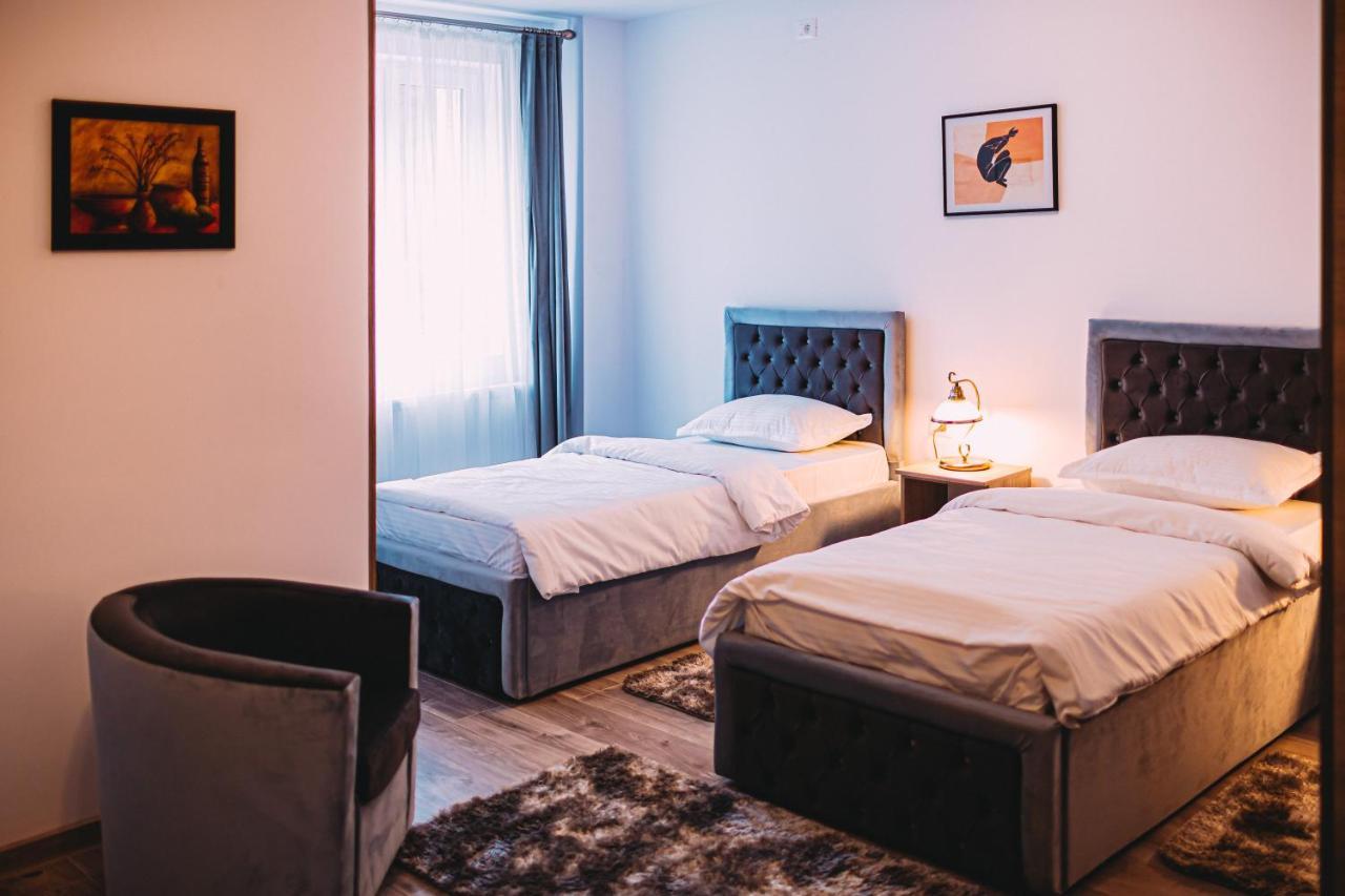 Motel Piatra Corbului Békás Kültér fotó