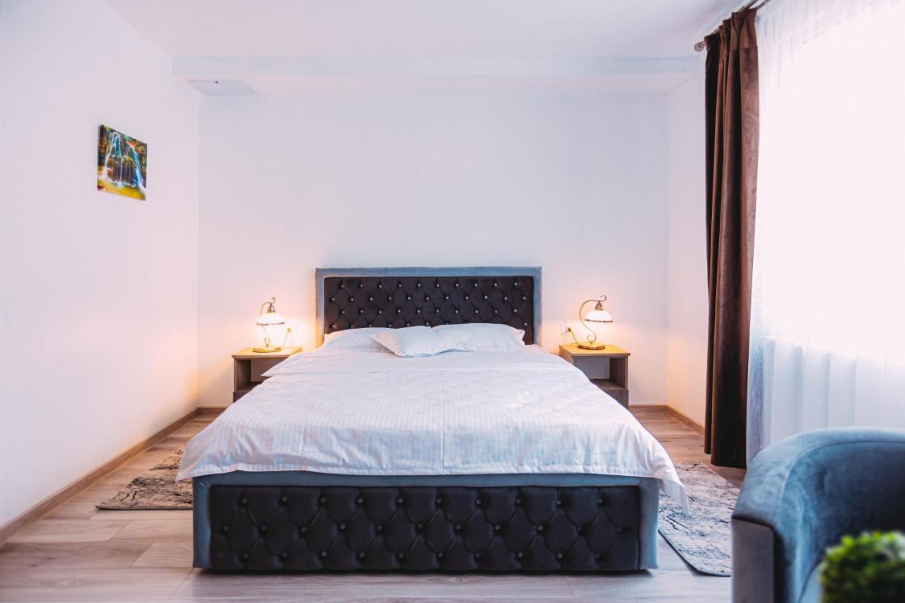 Motel Piatra Corbului Békás Kültér fotó
