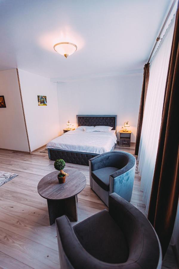 Motel Piatra Corbului Békás Kültér fotó