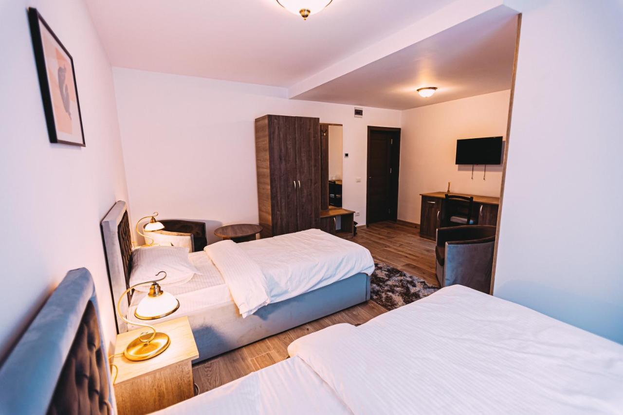Motel Piatra Corbului Békás Kültér fotó
